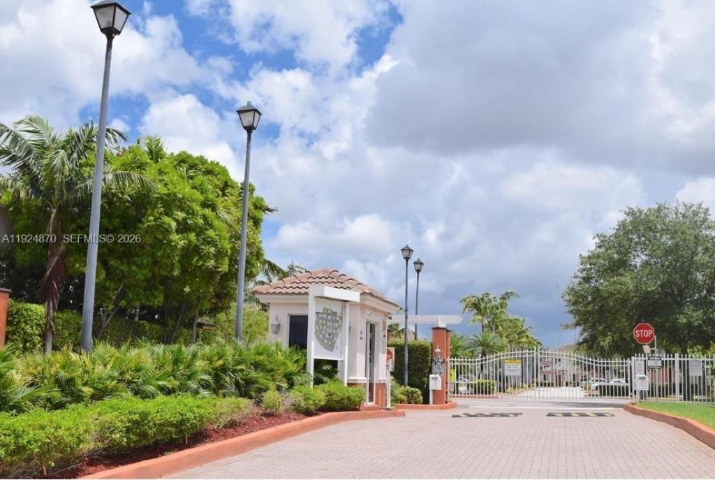 17339 NW 7th Ave, Unit 504, Miami Gardens, FL 33169 Photo