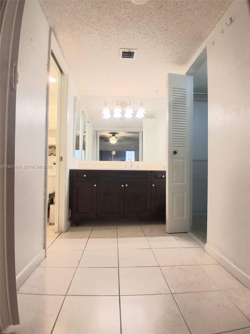 3905 N Nob Hill Rd, Unit 510, Sunrise, FL 33351 Photo