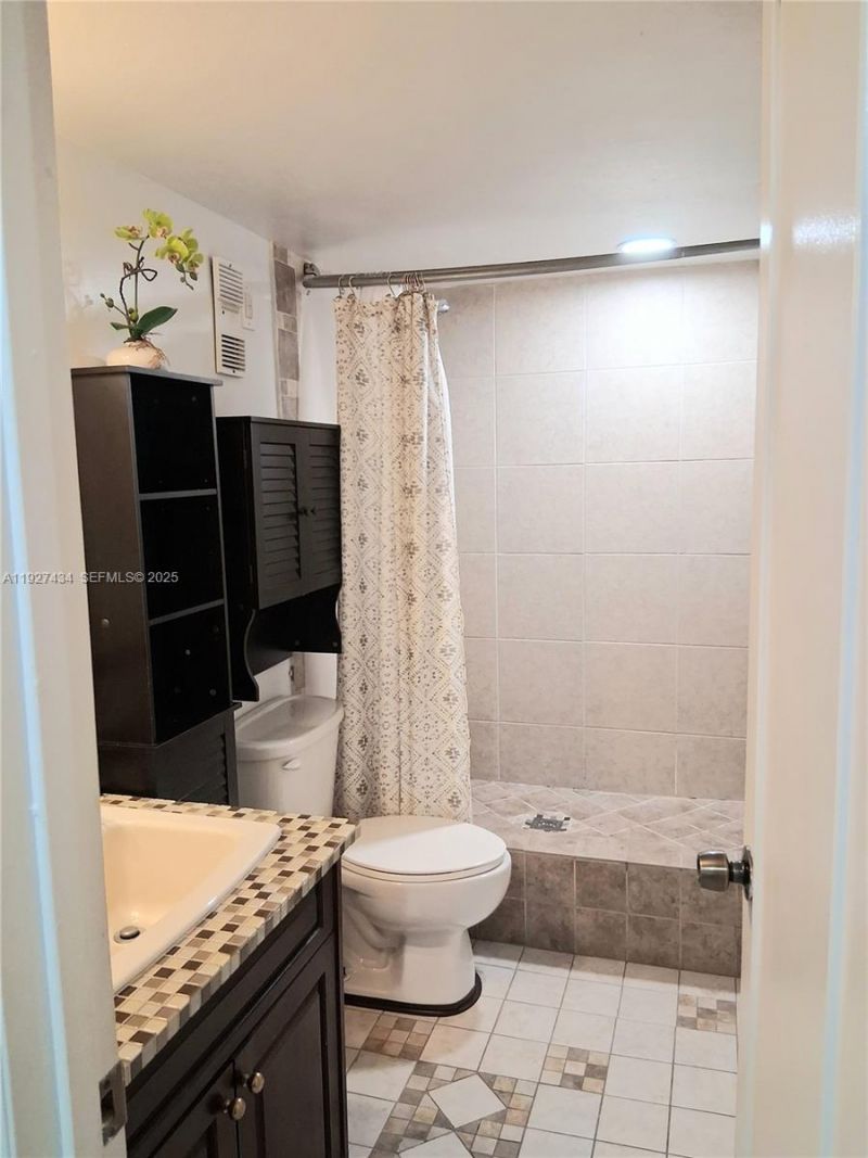 3905 N Nob Hill Rd, Unit 510, Sunrise, FL 33351 Photo