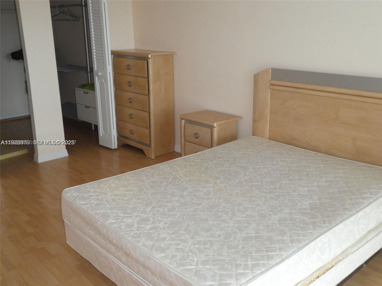 800 Parkview Dr, Unit 1018, Hallandale Beach, FL 33009 Photo