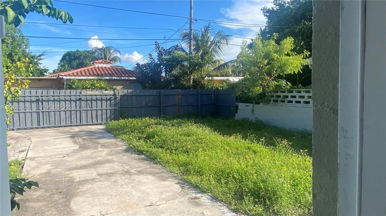 1947 Garfield St, Hollywood, FL 33020 Photo