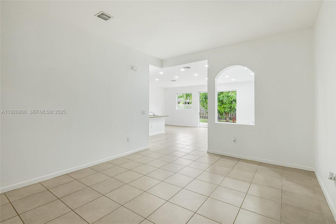 11863 SW 253rd Ter, Homestead, FL 33032 Photo