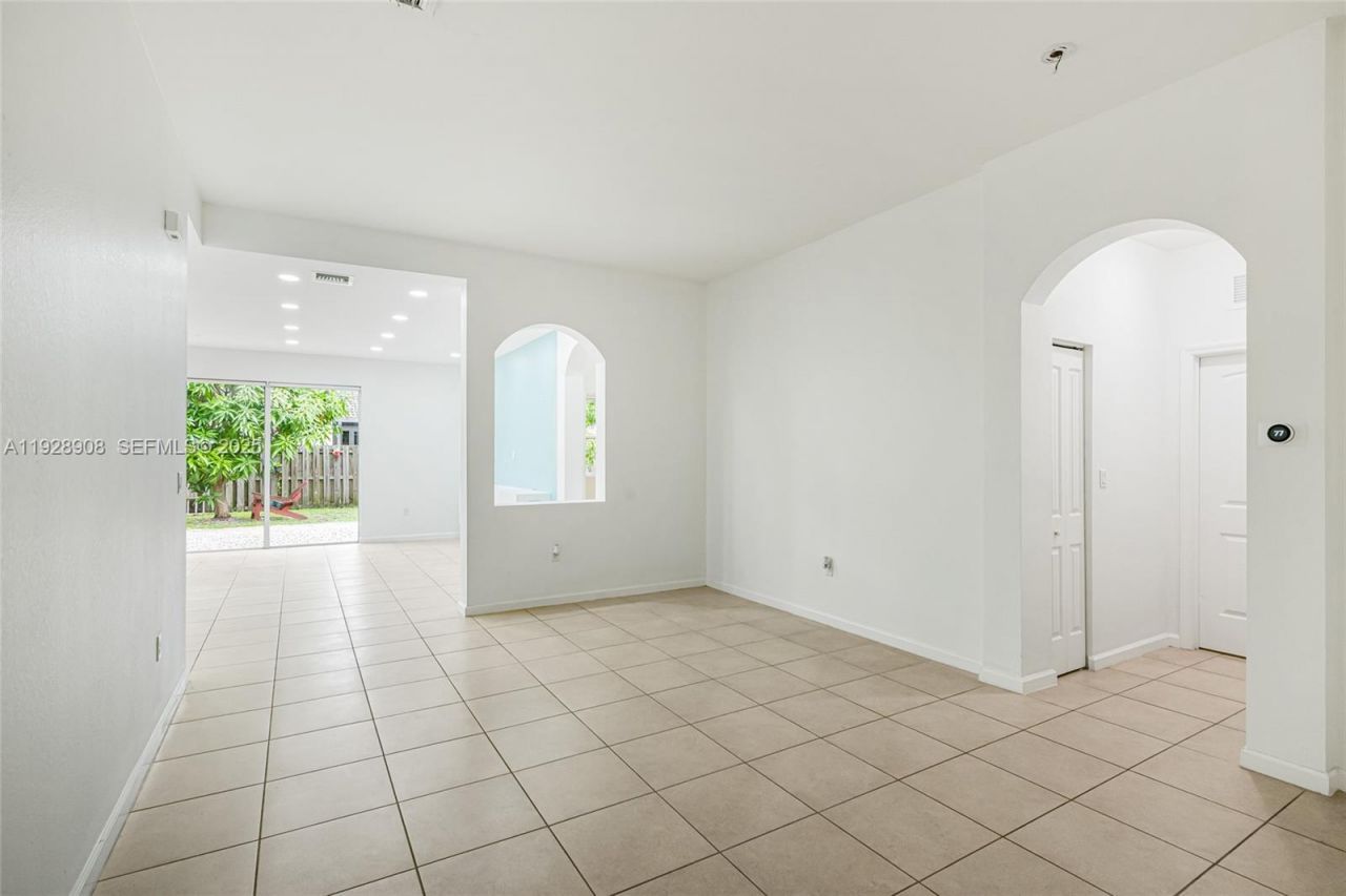 11863 SW 253rd Ter, Homestead, FL 33032 Photo