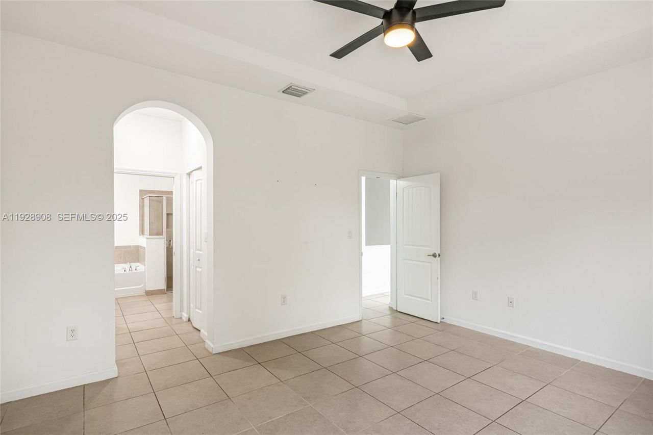 11863 SW 253rd Ter, Homestead, FL 33032 Photo