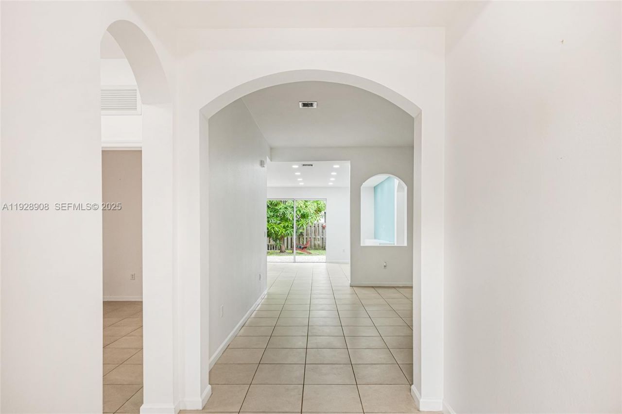 11863 SW 253rd Ter, Homestead, FL 33032 Photo