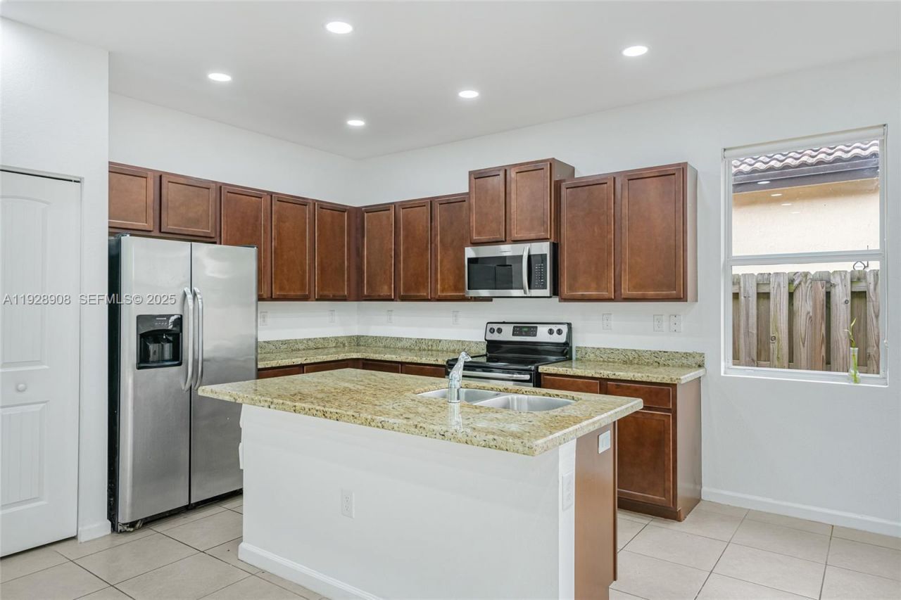 11863 SW 253rd Ter, Homestead, FL 33032 Photo