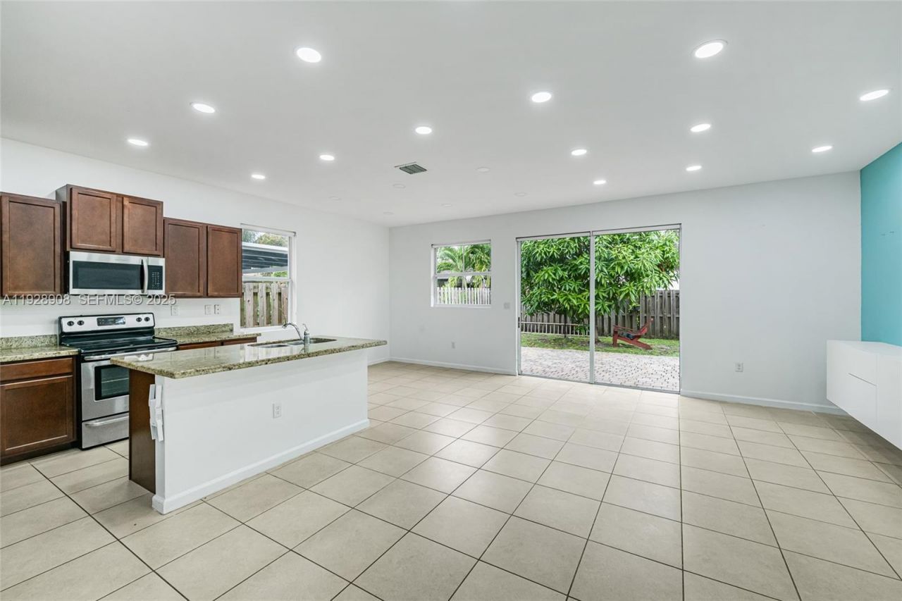 11863 SW 253rd Ter, Homestead, FL 33032 Photo
