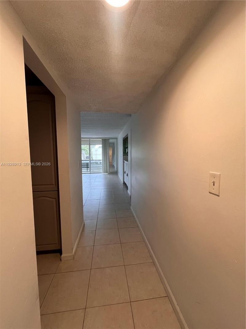 403 NW 68th Ave, Unit 206, Plantation, FL 33317 Photo