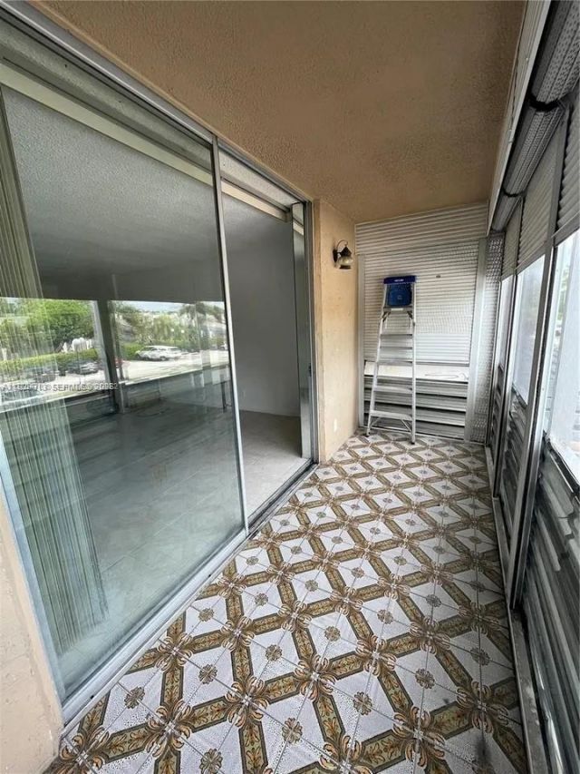 403 NW 68th Ave, Unit 206, Plantation, FL 33317 Photo