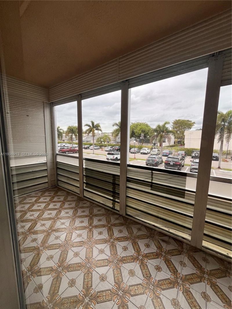 403 NW 68th Ave, Unit 206, Plantation, FL 33317 Photo