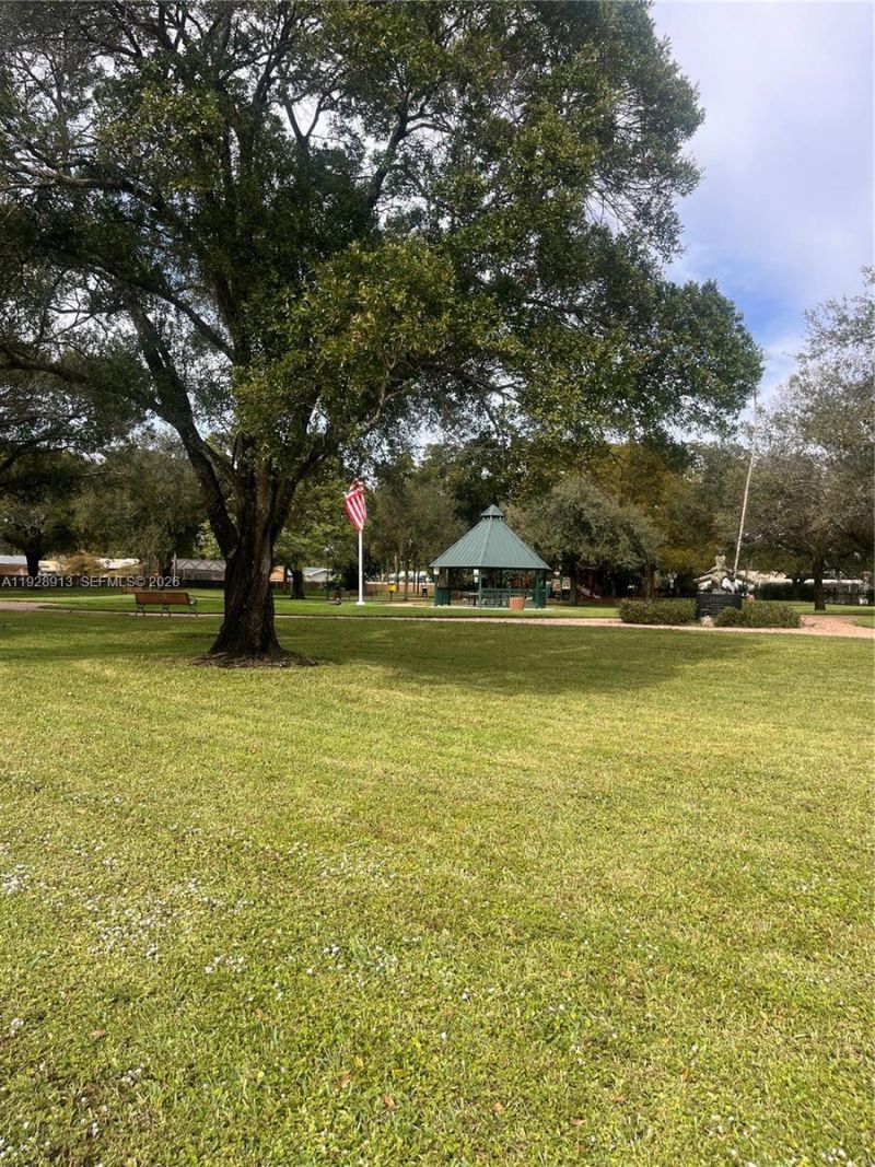 403 NW 68th Ave, Unit 206, Plantation, FL 33317 Photo