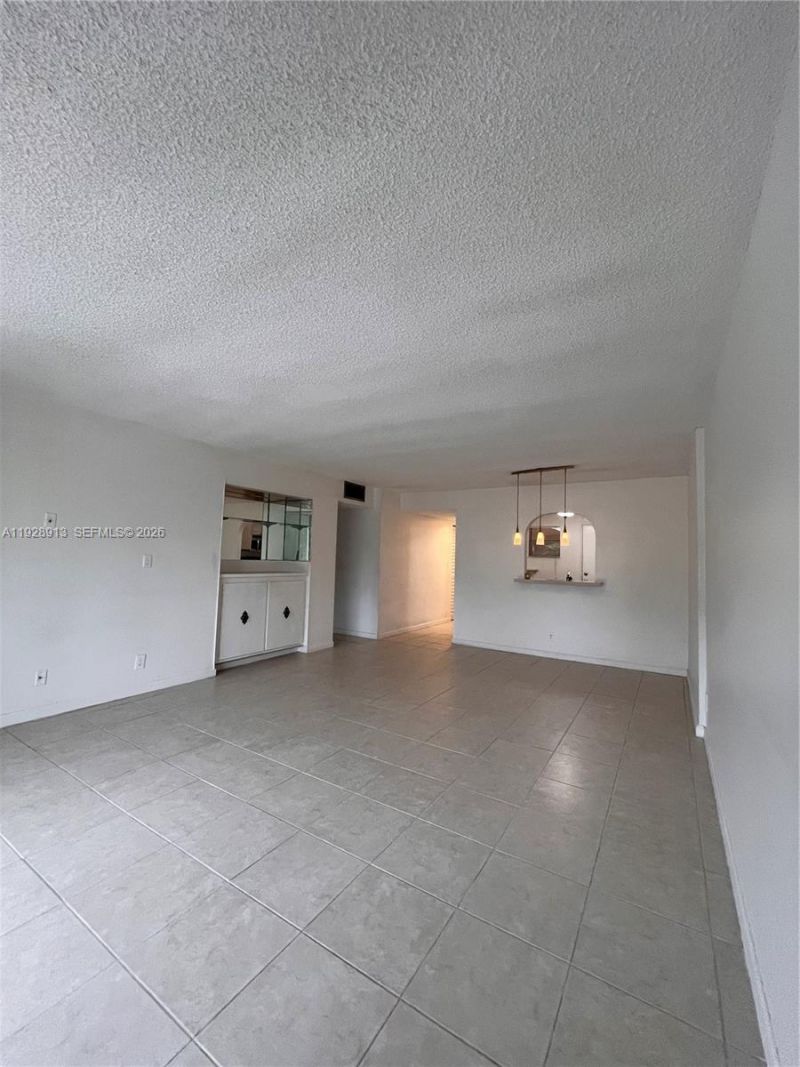 403 NW 68th Ave, Unit 206, Plantation, FL 33317 Photo
