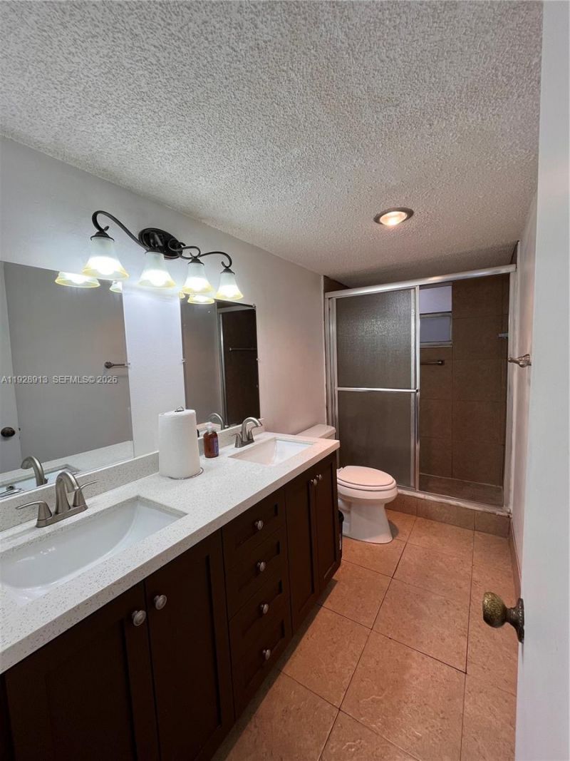 403 NW 68th Ave, Unit 206, Plantation, FL 33317 Photo
