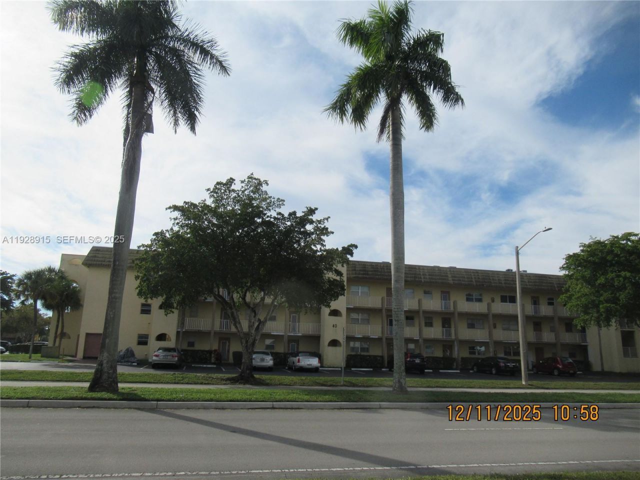 8285 Sunrise Lakes Blvd, Unit 208, Sunrise, FL 33322 Photo