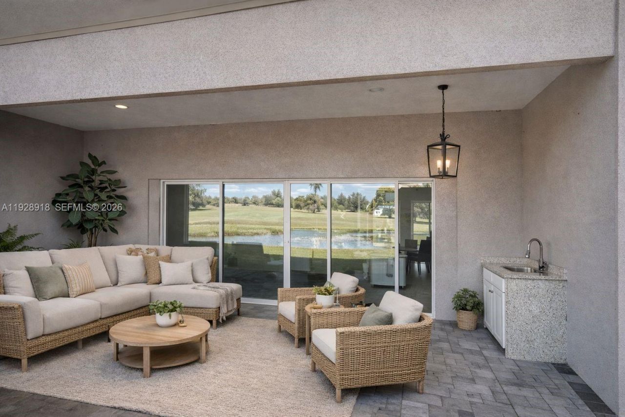 6805 Heavitree Dr, Sebring, FL 33876 Photo