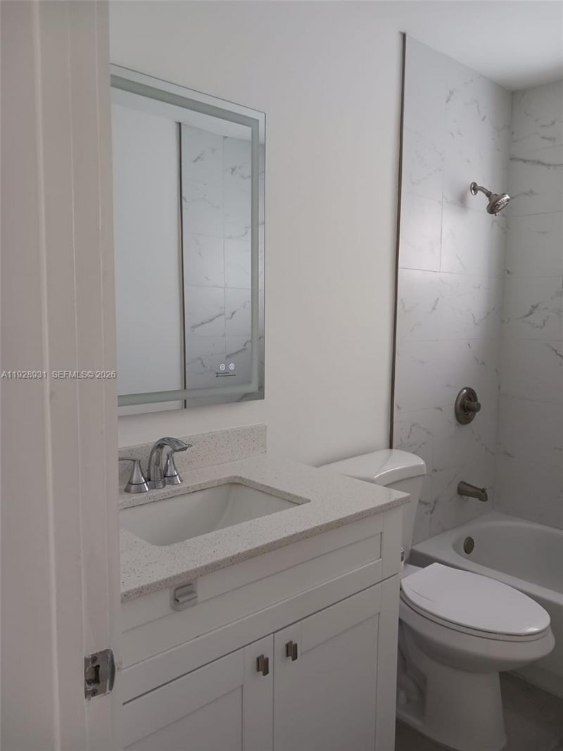 9228 SW 37th St, Unit 9228, Miami, FL 33165 Photo