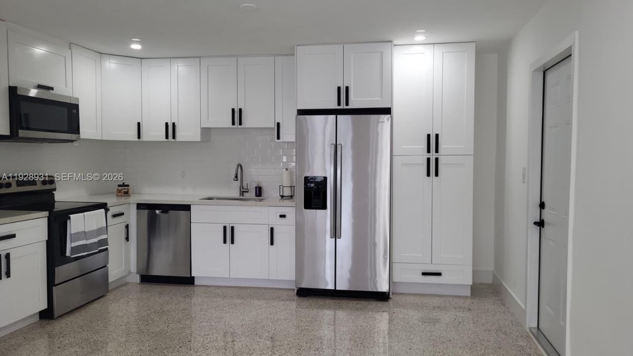 9228 SW 37th St, Unit 9228, Miami, FL 33165 Photo