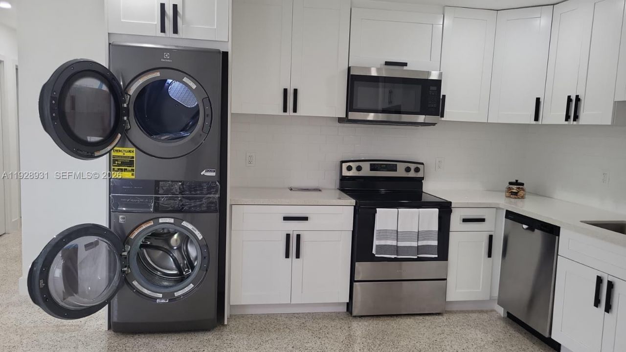 9228 SW 37th St, Unit 9228, Miami, FL 33165 Photo