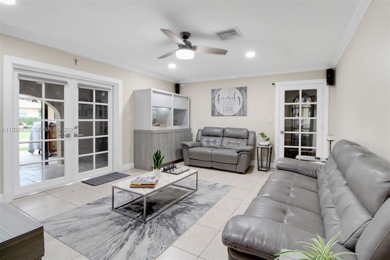 50 SW 130th Ave, Miami, FL 33184 Photo