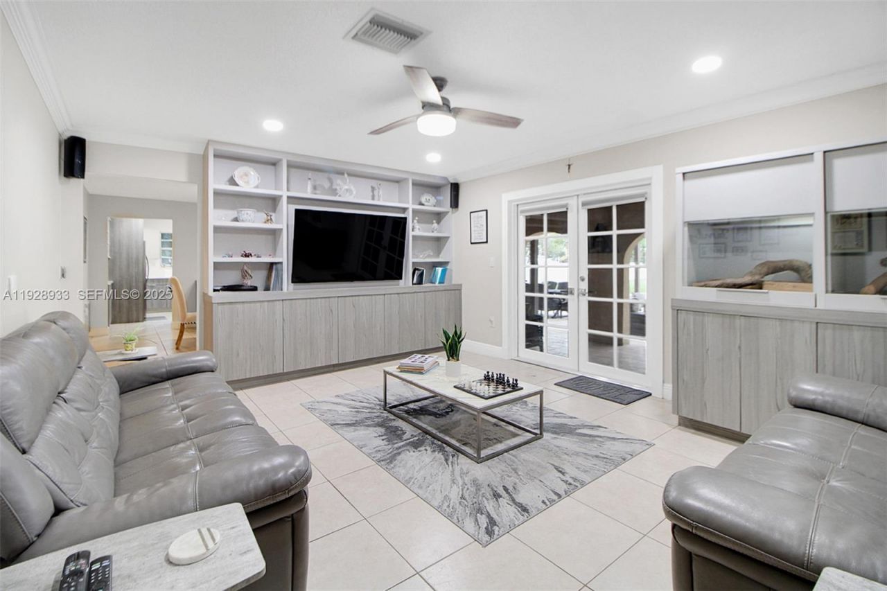 50 SW 130th Ave, Miami, FL 33184 Photo