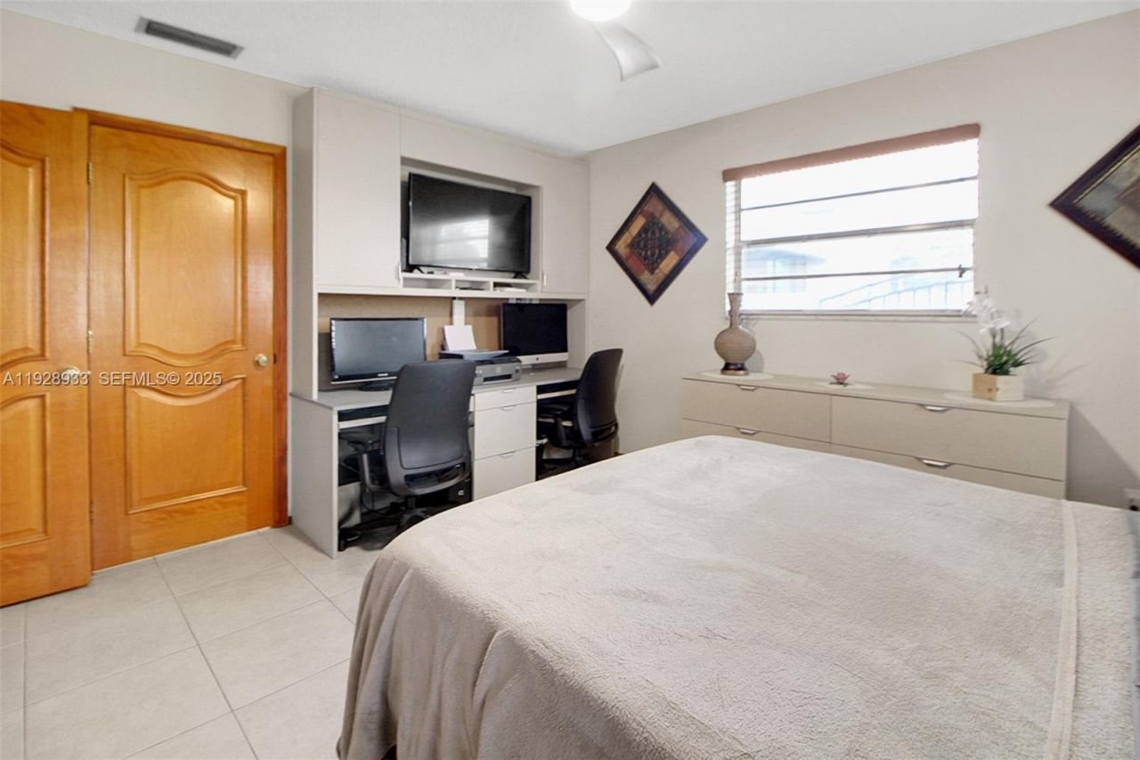 50 SW 130th Ave, Miami, FL 33184 Photo