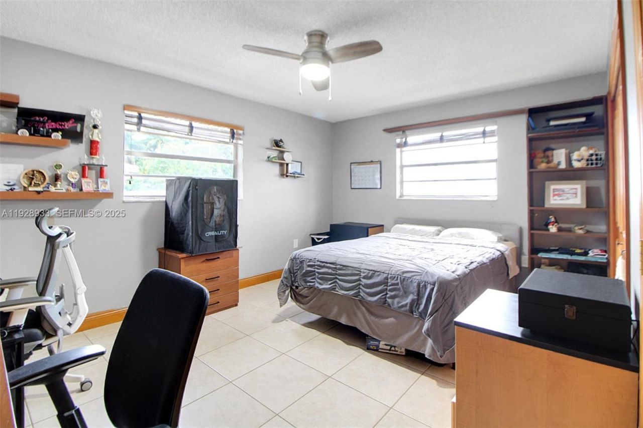 50 SW 130th Ave, Miami, FL 33184 Photo