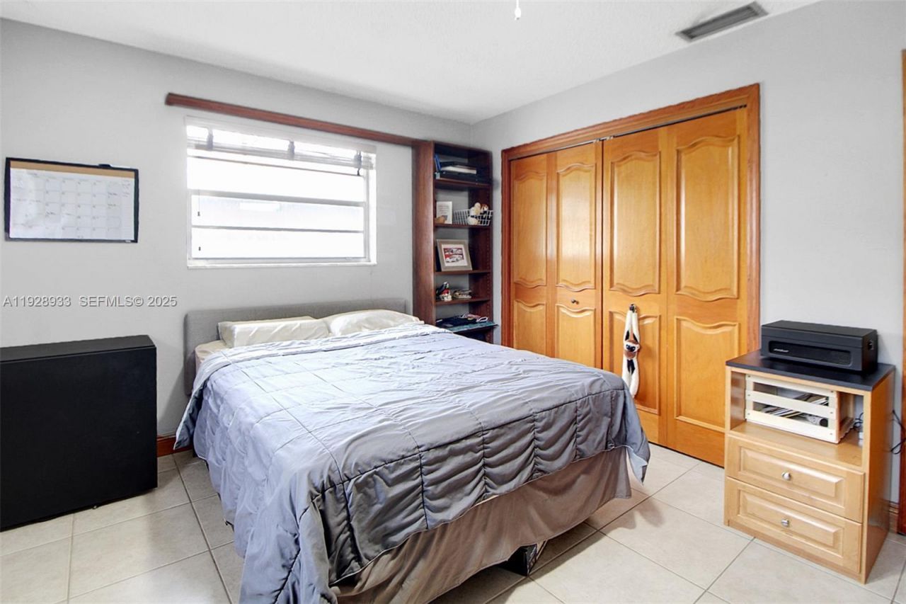 50 SW 130th Ave, Miami, FL 33184 Photo