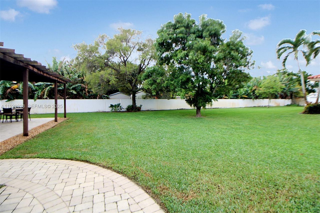 50 SW 130th Ave, Miami, FL 33184 Photo