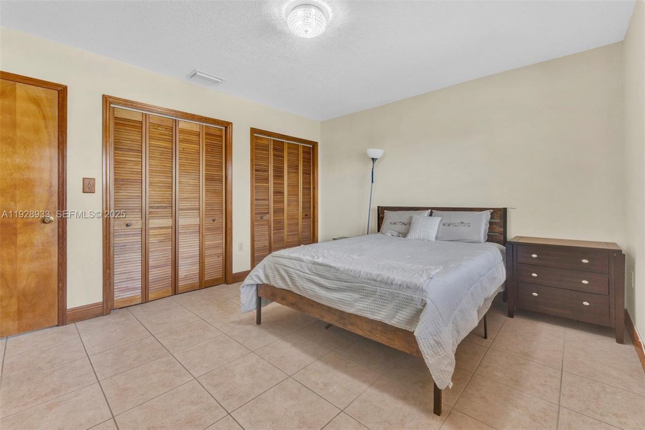 50 SW 130th Ave, Miami, FL 33184 Photo