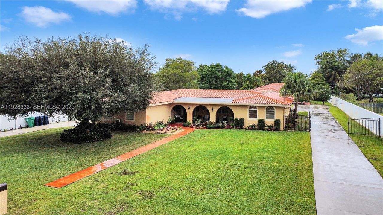 50 SW 130th Ave, Miami, FL 33184 Photo