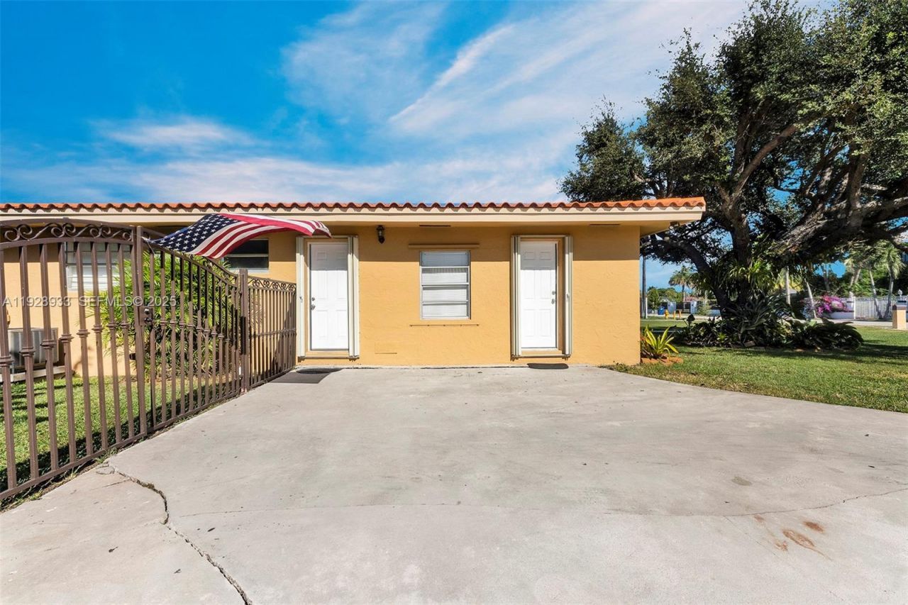 50 SW 130th Ave, Miami, FL 33184 Photo