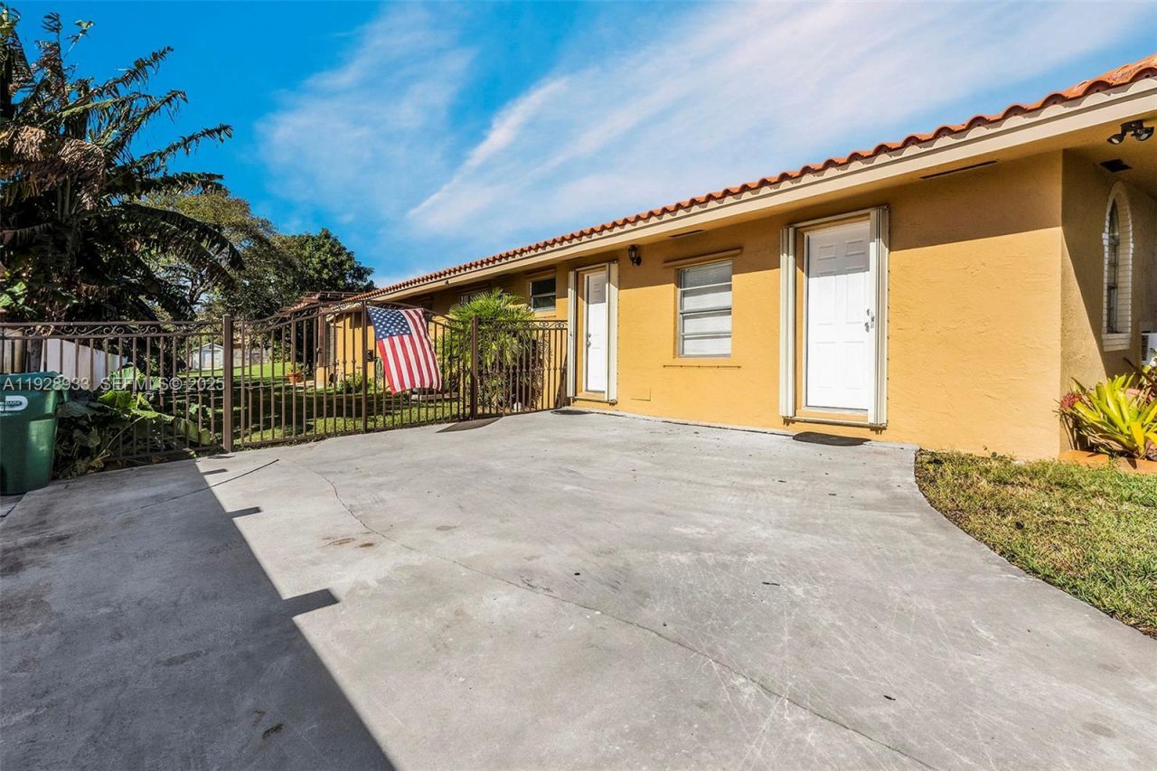 50 SW 130th Ave, Miami, FL 33184 Photo