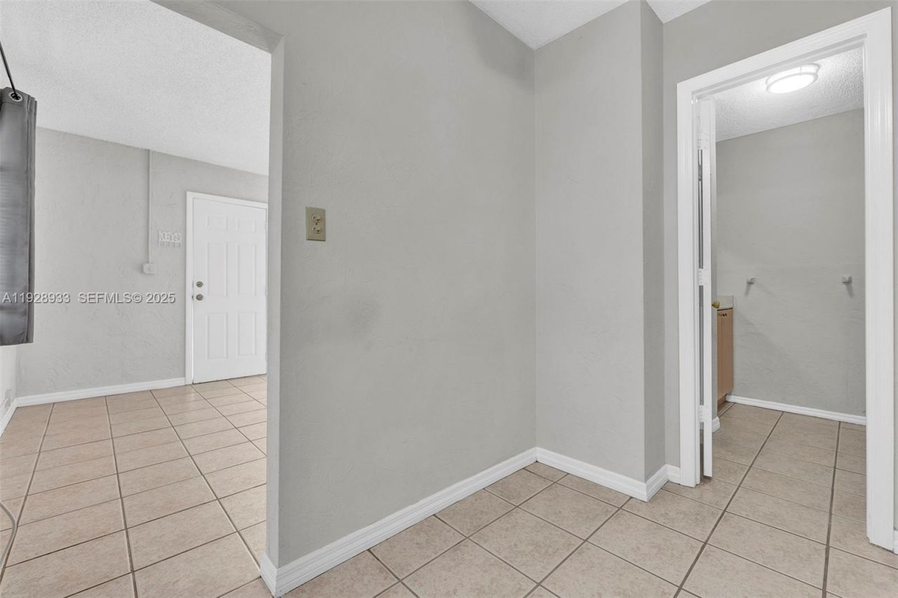 50 SW 130th Ave, Miami, FL 33184 Photo