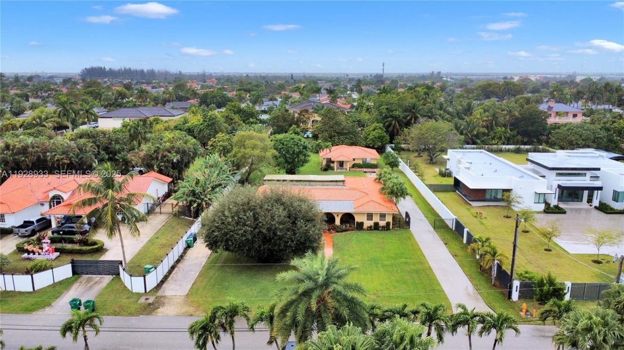 50 SW 130th Ave, Miami, FL 33184 Photo