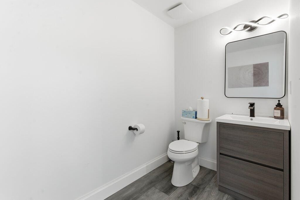 3307 Northlake Boulevard, Unit 107, Palm Beach Gardens, FL 33403 Photo