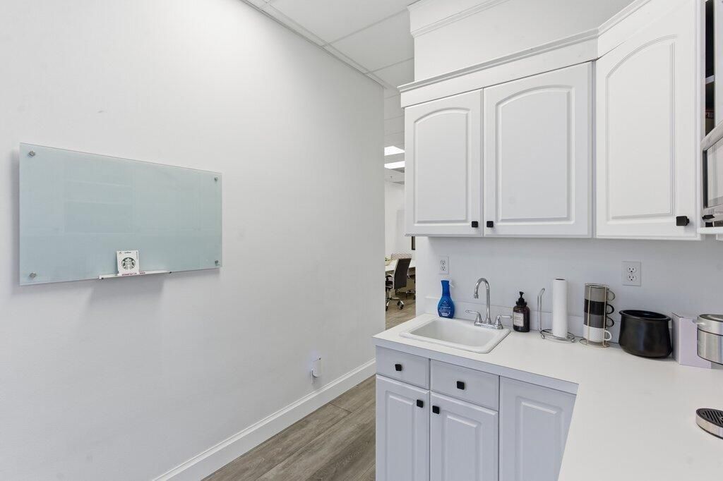 3307 Northlake Boulevard, Unit 107, Palm Beach Gardens, FL 33403 Photo