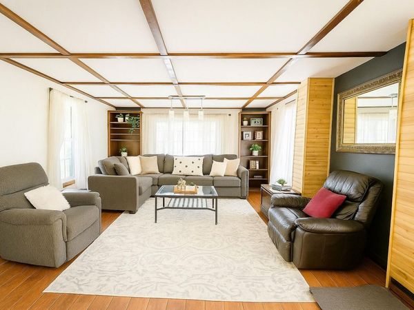 52 Somerset Street, Millinocket, ME 04462