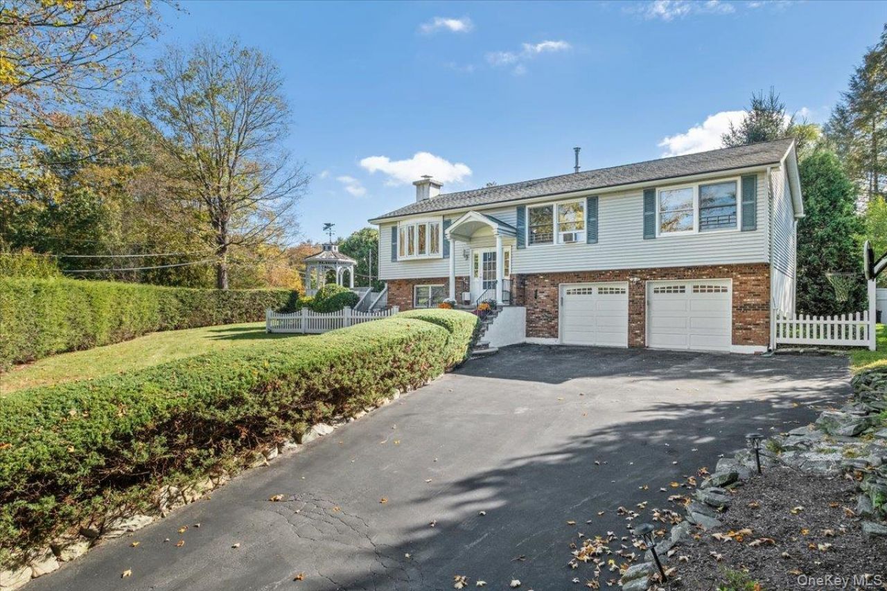 9 Aqueduct Road, Garrison, NY 10524 Main Photo