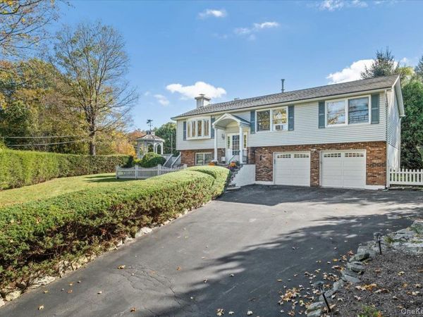 9 Aqueduct Road, Garrison, NY 10524