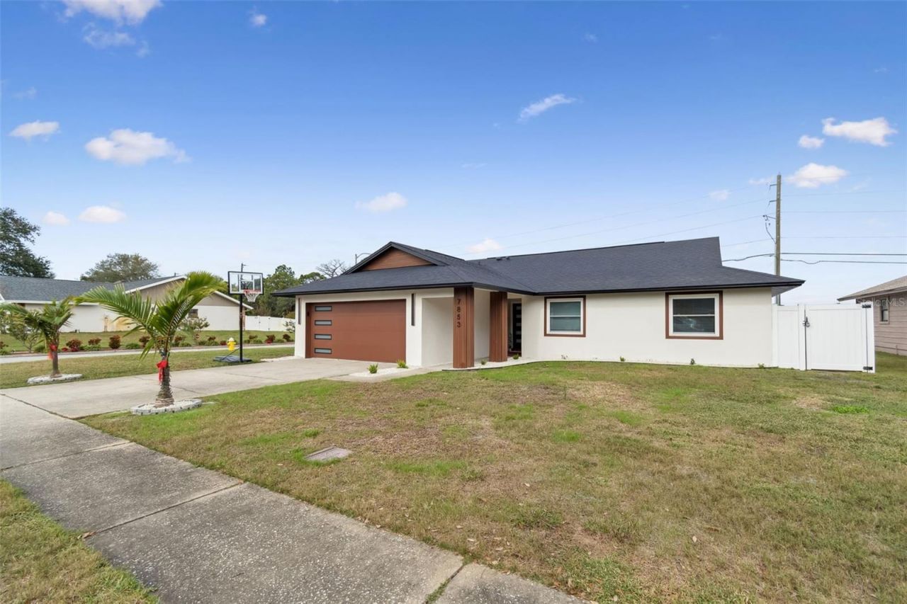 7853 Sundown Drive, Saint Petersburg, FL 33709 Photo