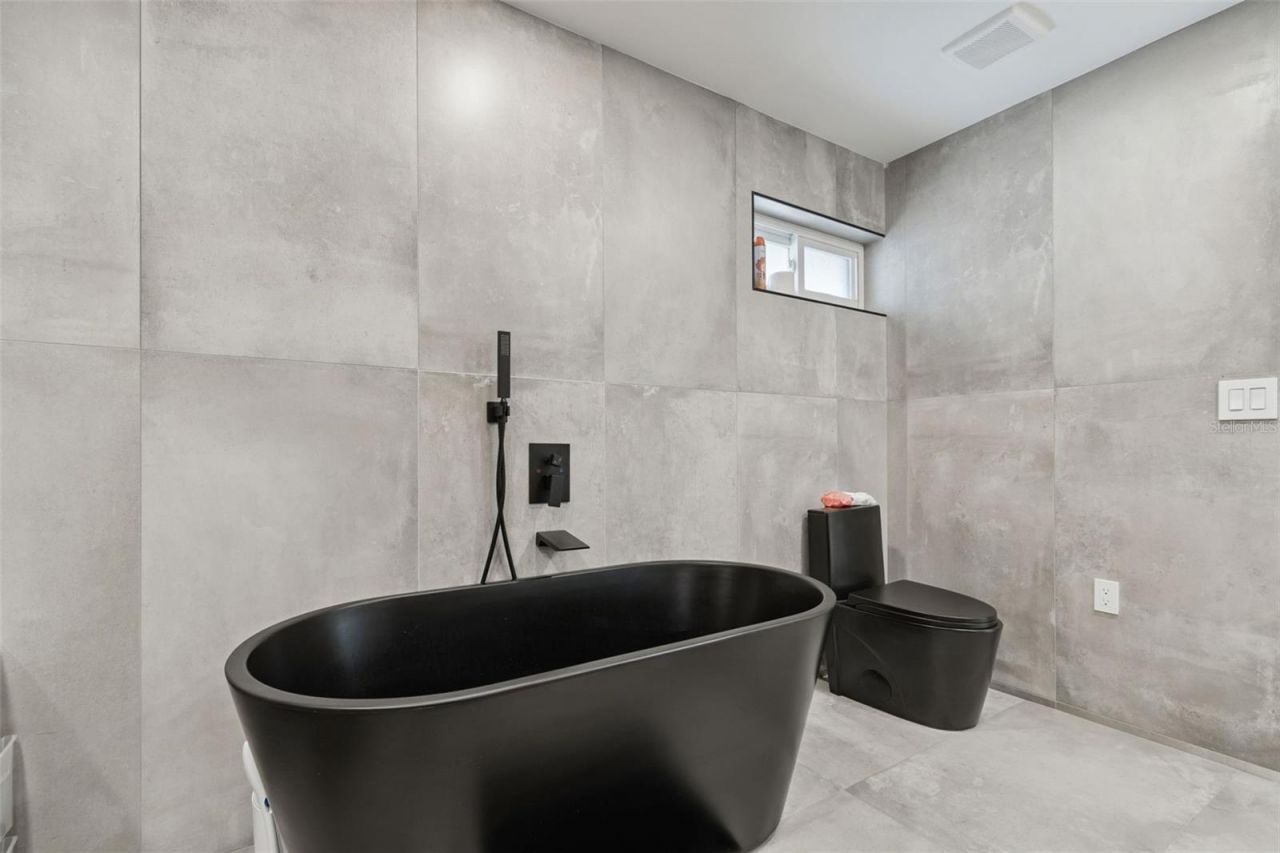 7853 Sundown Drive, Saint Petersburg, FL 33709 Photo