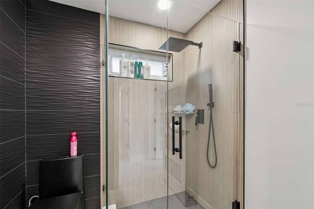 7853 Sundown Drive, Saint Petersburg, FL 33709 Photo