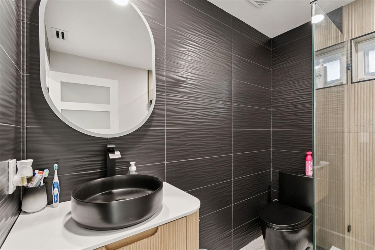 7853 Sundown Drive, Saint Petersburg, FL 33709 Photo