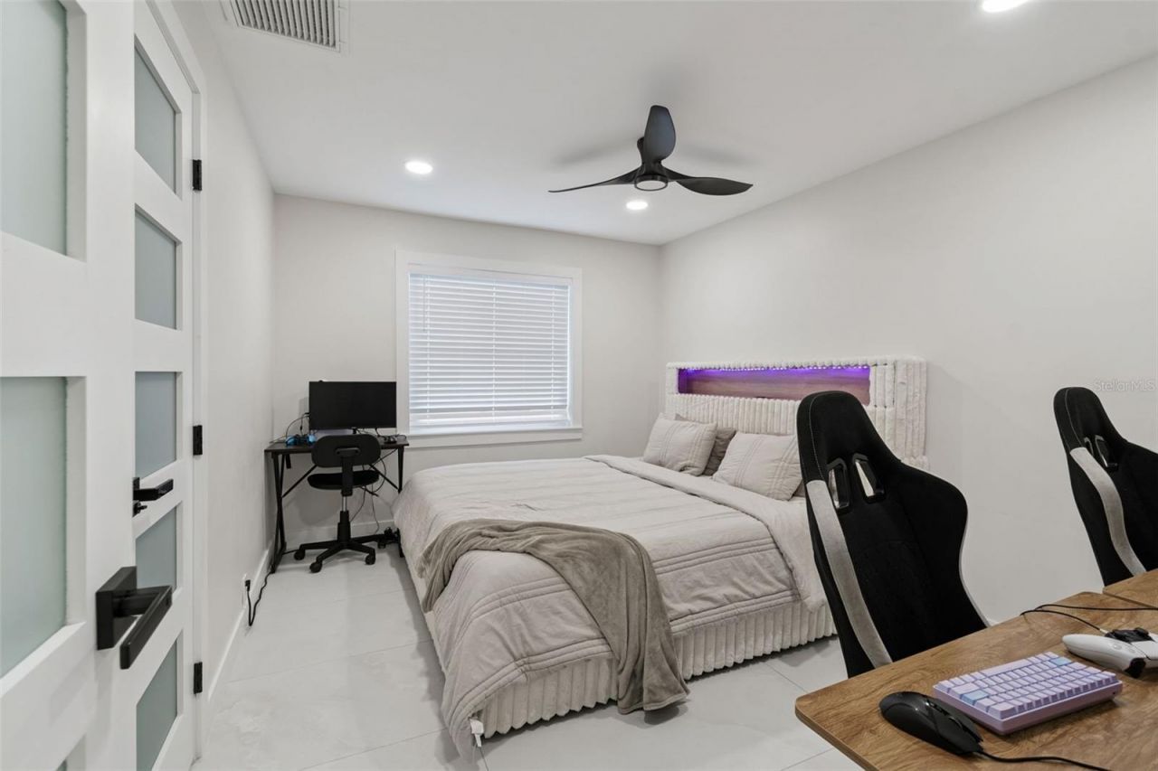 7853 Sundown Drive, Saint Petersburg, FL 33709 Photo