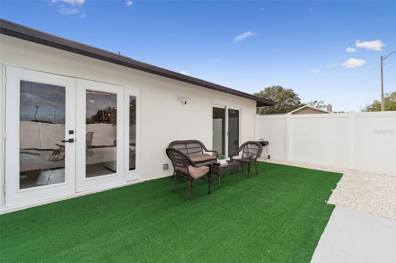 7853 Sundown Drive, Saint Petersburg, FL 33709 Photo