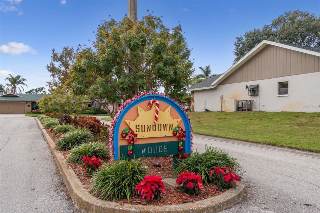 7853 Sundown Drive, Saint Petersburg, FL 33709 Photo