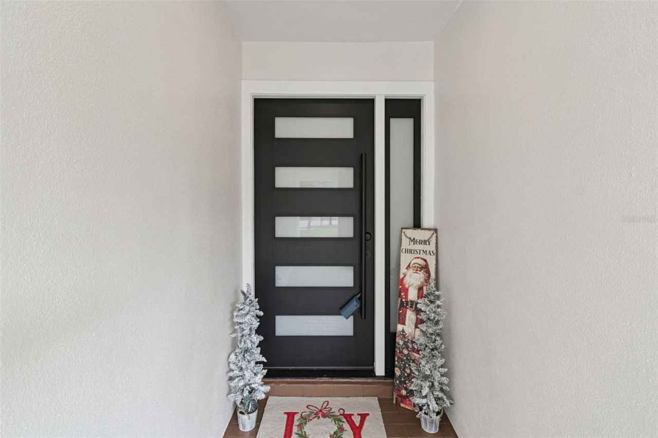 7853 Sundown Drive, Saint Petersburg, FL 33709 Photo