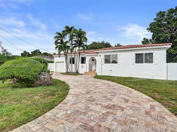 5801 SW 20th St, Miami, FL 33155