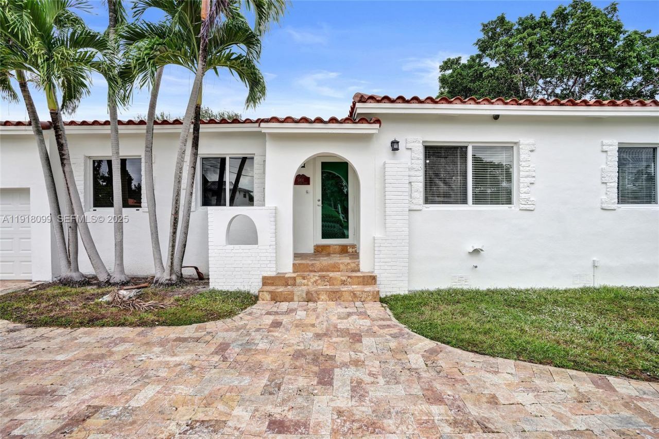 5801 SW 20th St, Miami, FL 33155 Photo