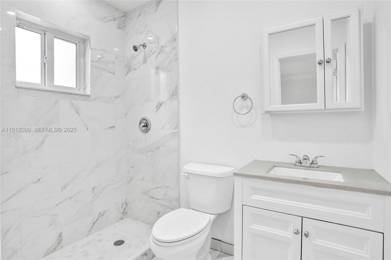 5801 SW 20th St, Miami, FL 33155 Photo